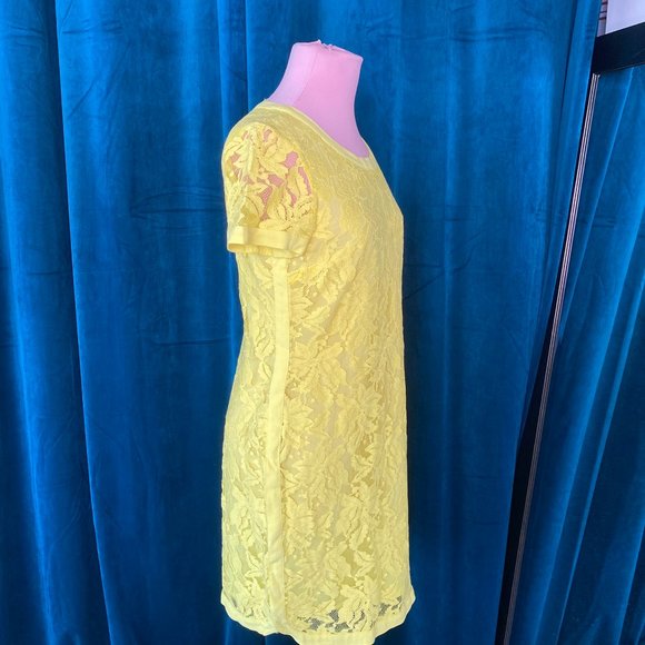 Donna Morgan Floral Lace Short Sleeve Sheath Dress Yellow - Picture 3 of 8